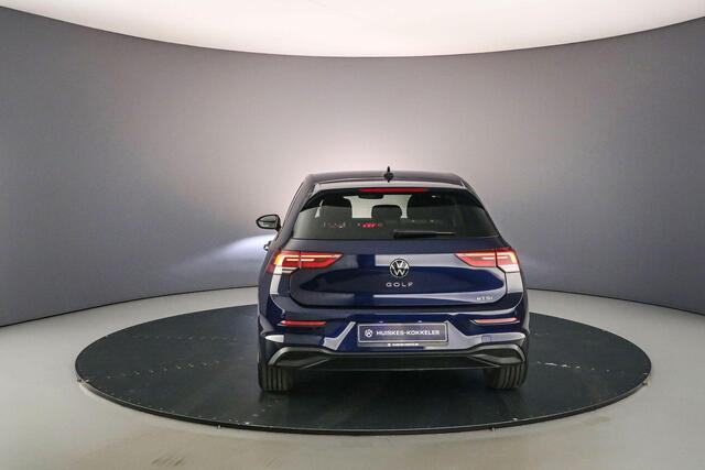 Volkswagen GOLF Life 1.5 eTSI 130pk DSG Automaat Adaptive cruise control, Achteruitrijcamera, Stoelverwarming, App connect, Parkeersensoren, LED koplampen, Stuurwiel verwarmd, DAB, Radio, Airco
