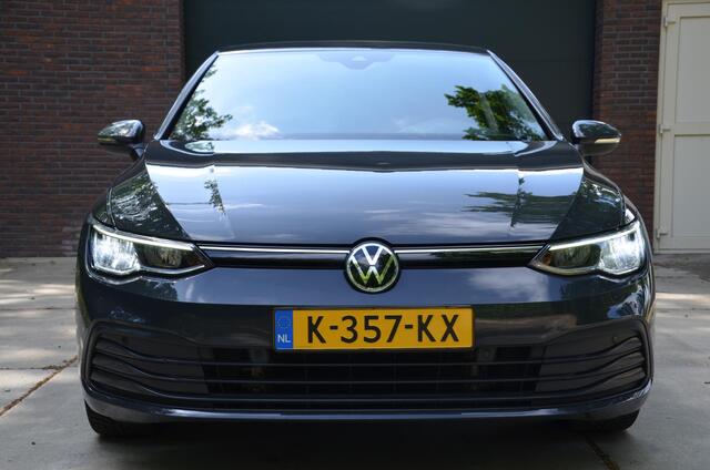 Volkswagen GOLF 1.0 TSI Life Apple Carplay/Android Auto/Ecc/Pdc/Virtueel-Dashbord/17-Inch Lmv/Cr-Controle