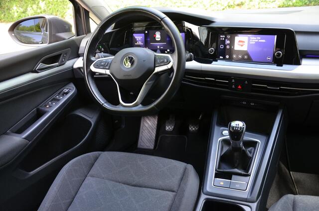 Volkswagen GOLF 1.0 TSI Life Apple Carplay/Android Auto/Ecc/Pdc/Virtueel-Dashbord/17-Inch Lmv/Cr-Controle
