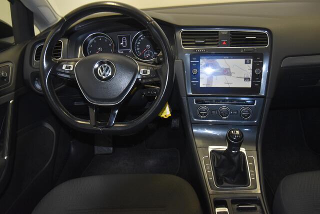 Volkswagen GOLF 1.5 TSI Comfortline , TREKHAAK , NAVI , CR CONTR , LMV16 , PDC V+A , MISTL V ,