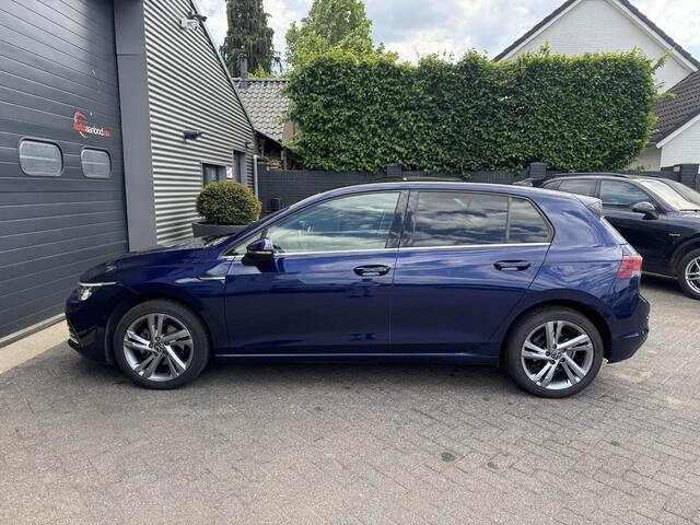 Volkswagen GOLF 1.5 TSI Style | Adaptive Cruise Control | Head-Up Display | Massage | DAB | Parkeersensoren |