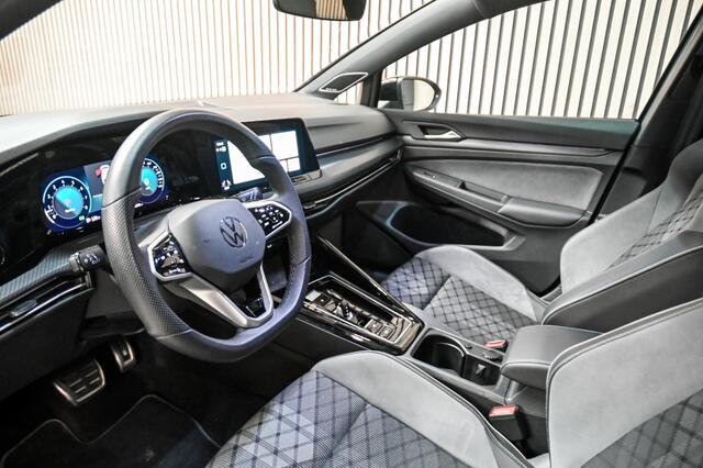 Volkswagen GOLF 1.5 eTSI R-Line HUD|HarmanKardon|PANO|ACC