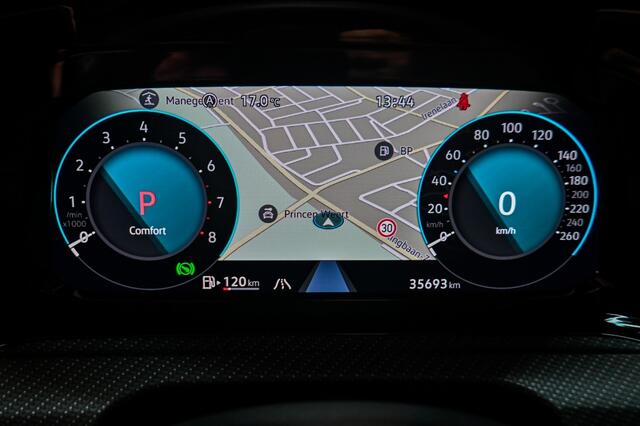Volkswagen GOLF 1.5 eTSI R-Line HUD|HarmanKardon|PANO|ACC