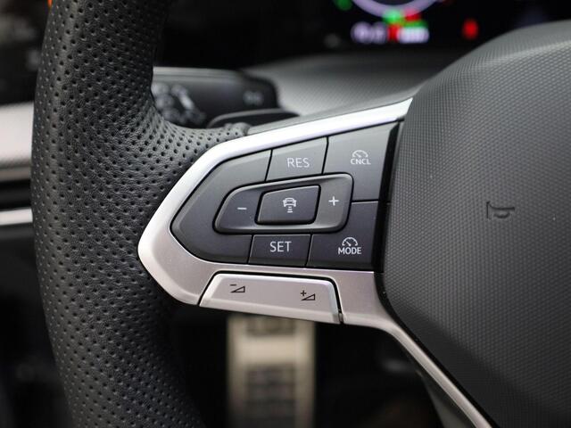 Volkswagen GOLF 1.5 eHybrid 200kW/272PK GTE · 360° Camera + Parkeersensoren · Navigatie · App connect · Garantie tot oktober 2026