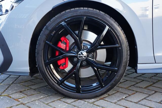 Volkswagen GOLF 8.5 2.0 TSI GTI 265pk Panoramadak/Stoelverwarming/HarmanKardon