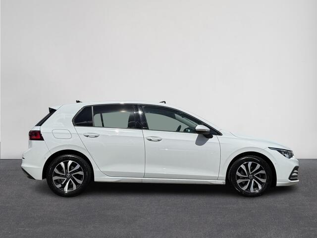 Volkswagen GOLF 2.0 TDI Active | Pano | Stoel + Stuurverwarming | ACC | HUD | Navi | Camera | Trekhaak |( Vestiging - Nieuwegein )