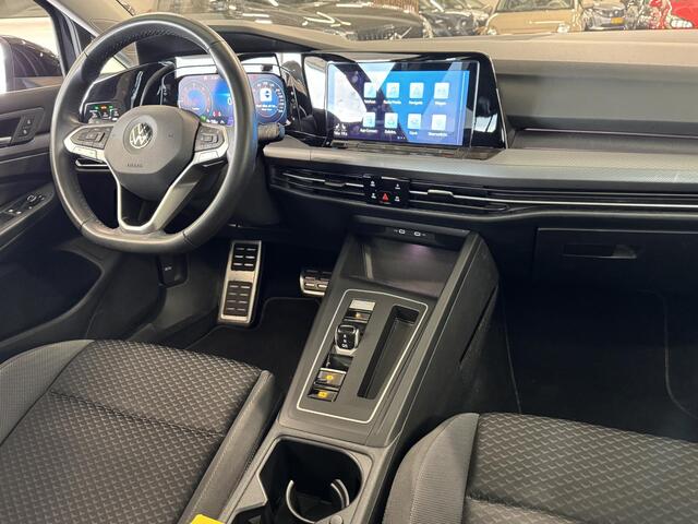 Volkswagen GOLF 2.0 TDI Active | Pano | Stoel + Stuurverwarming | ACC | HUD | Navi | Camera | Trekhaak | ( Vestiging - Nieuwegein )