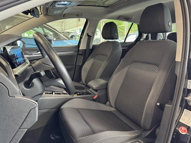 Volkswagen GOLF 2.0 TDI Active | Pano | Stoel + Stuurverwarming | ACC | HUD | Navi | Camera | Trekhaak | ( Vestiging - Nieuwegein )