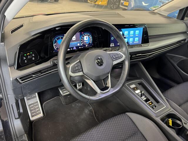 Volkswagen GOLF 2.0 TDI Active | Pano | Stoel + Stuurverwarming | ACC | HUD | Navi | Camera | Trekhaak | ( Vestiging - Nieuwegein )