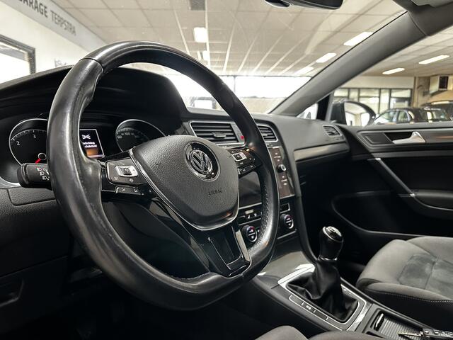 Volkswagen GOLF Variant 1.6 TDI Comfortline Business/ Facelift/ Massage-Stoel/ 16'' LMV/ Navi/ Apple + Android/ DAB+/ Clima/ Adaptive Cruise/ Stoelverw./ Elek. pakket/ Multi. LEDER. Stuur/ Mistl./ PDC V+A/ Dakrails/ LED Dagrijverl.