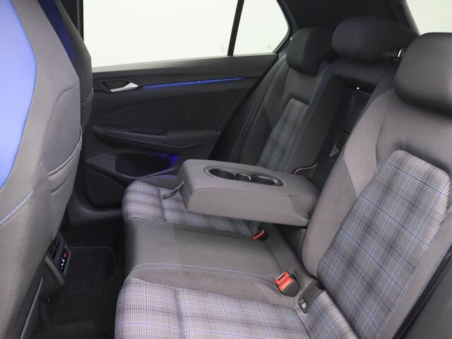 Volkswagen GOLF 1.4 eHybrid GTE 245PK DSG Full led, adaptive cruise, achteruitrijcamera, stuur-stoelverwarming, verwarmbare achterbank, navigatie 18" lichtmetaal