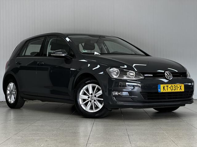 Volkswagen GOLF 1.0 TSI Comfortline/ Trekhaak/ 15'' LMV/ Apple + Android/ Airco/ Elek. pakket/ Isofix/ Bluetooth/ Armsteun/ LEDER. Stuur/ Dagrijverl.
