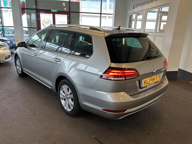 Volkswagen GOLF Variant 1.0 TSI Highline | Automaat | Adaptieve cruise control | Climate control | Apple carplay | Achteruitrijcamera | Stoelmassage | Alcantara bekleding