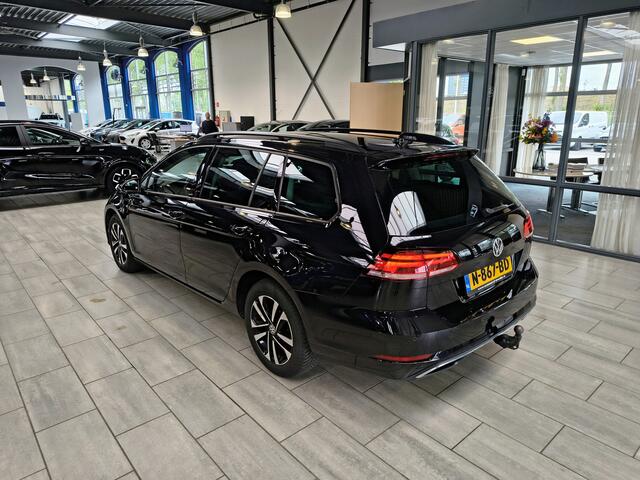 Volkswagen GOLF Variant 2.0 TDI Life Business | Trekhaak | Apple Carplay | Stoelverwarming | Navi | Clima | 4 seiz. banden