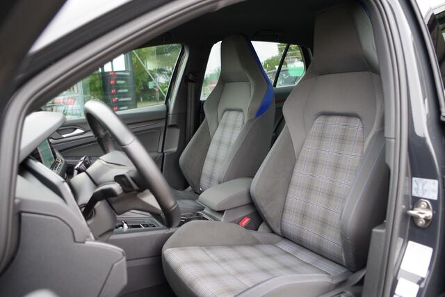 Volkswagen GOLF 1.4 eHybrid GTE 245 PK PHEV, Carplay, Navigatie, Adap. Cruise Control, Kuipstoelen