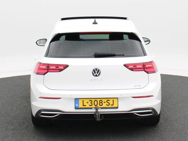 Volkswagen GOLF 1.5 eTSi 150 Pk Automaat Style | Full LED | Panoramadak | Trekhaak | 18 Inch | Navigatie | Camera | Privacy Glass | 94.518 Km!!