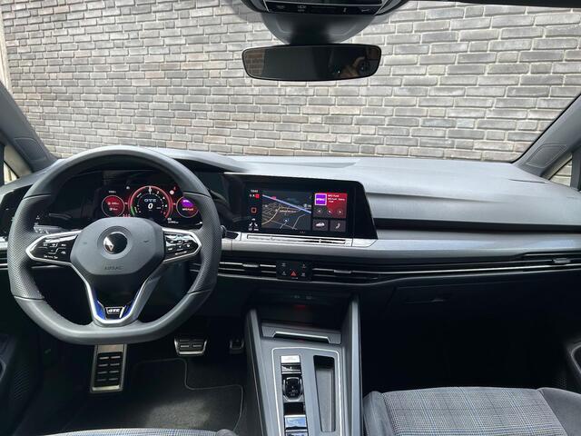 Volkswagen GOLF 1.4 eHybrid GTE l IQ Light l Stoel Verwarming l Adapt Cruise l Carplay