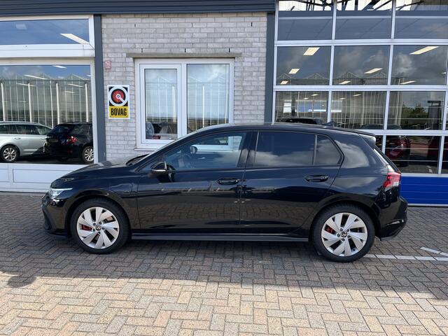 Volkswagen GOLF 1.4 eHybrid GTE / AUTOMAAT/ ADAPT. CRUISE/ DIGITAL DASH/ 17" LMV/ NAVI/ APP-CONNECT/ RIJ-MODI/ PARK. SENSOREN/ DAB/ BLUETOOTH/ MATRIX