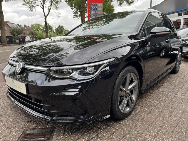 Volkswagen GOLF 1.5 eTSI R-Line Business Aut Navi Camera ACC Carpl