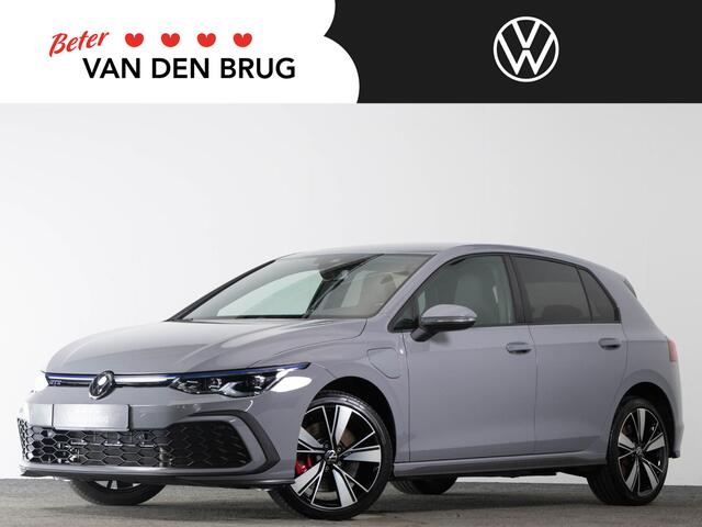 Volkswagen GOLF GTE 1.4 eHybrid 245pk | Stoel & Stuurverwarming | IQ.Light | Adaptieve Cruise Control | Navigatie | 18" velgen |