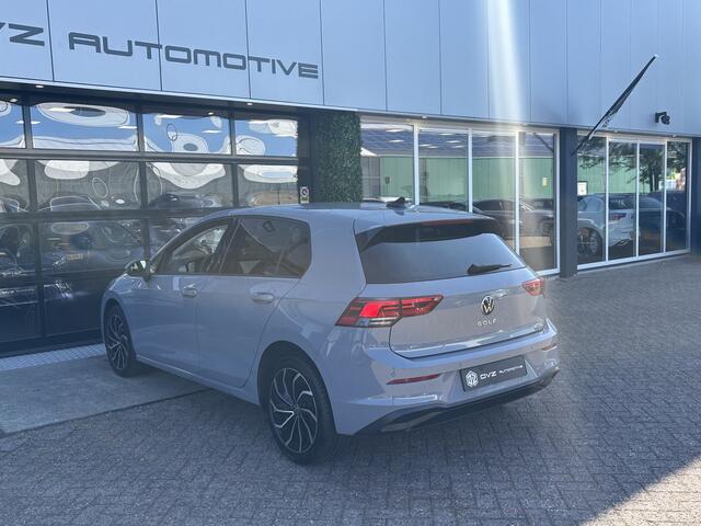 Volkswagen GOLF 1.0 eTSI Life | Nardo | Ambient | Camera | BTW