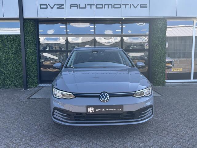 Volkswagen GOLF 1.0 eTSI Life | Nardo | Ambient | Camera | BTW