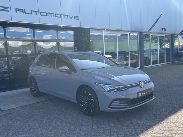 Volkswagen GOLF 1.0 eTSI Life | Nardo | Ambient | Camera | BTW