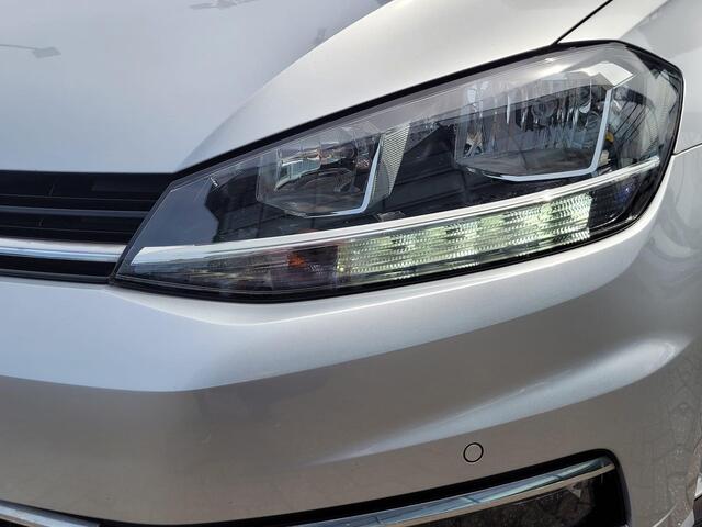 Volkswagen GOLF 1.0 TSI Comfortline Business | Automaat | Camera | Navigatie | Stoelverw. | Ergoactive Stoelen | Org. NL