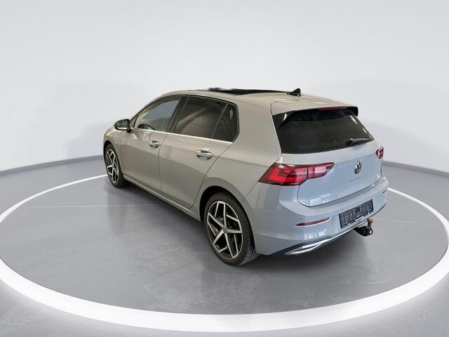 Volkswagen GOLF 1.4 204pk DSG eHybrid · Keyless · Panoramadak · Camera · Elek. Trekhaak · Apple/Android Car Play · 18'' Inch ·