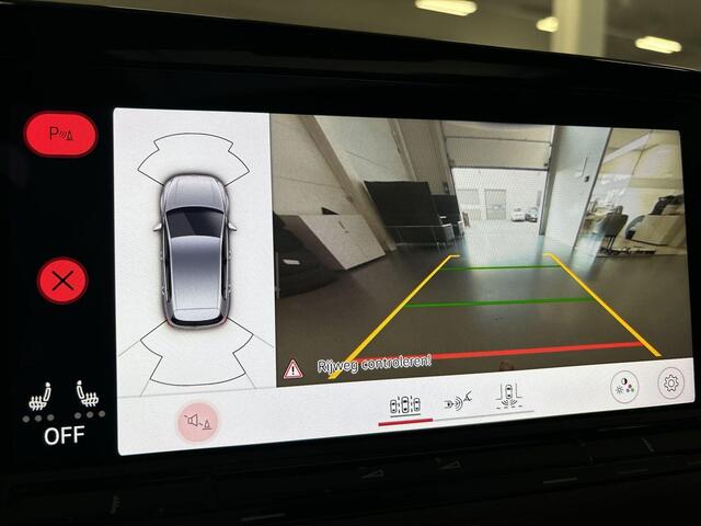 Volkswagen GOLF 1.4 204pk DSG eHybrid · Keyless · Panoramadak · Camera · Elek. Trekhaak · Apple/Android Car Play · 18'' Inch ·