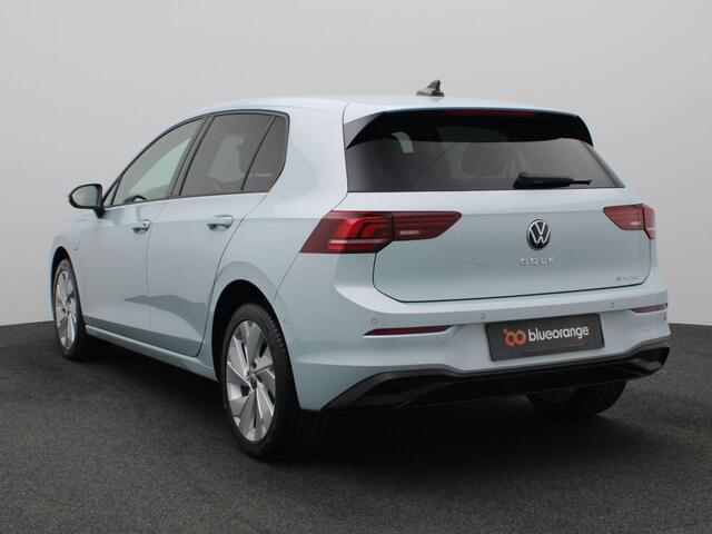 Volkswagen GOLF 1.5 eHybrid Life Edition 204PK DSG Adaptieve Cruise Controle, Navi via Apple Carplay/Android Auto, Achteruitrijcamera, Stoel-Stuurverwarming, Keyless, 17" LM Velgen