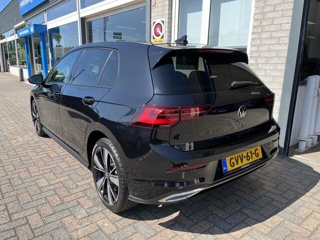Volkswagen GOLF 1.4 eHybrid GTE / AUTOMAAT/ 245 PK/ STUUR+STOEL VERWARM./ APP-CONNECT/ KEYLESS/ PARK. SENSOREN V+A/ STANDKACHEL/ DRIVE SELECT/ NAVI/ DIGITAL DASH/ DAB/ ACC/ LED/ ISOFIX/ 18'' LMV