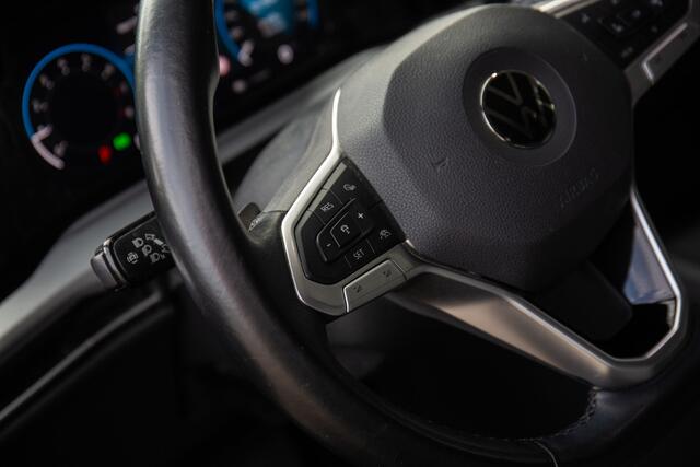 Volkswagen GOLF 1.5 eTSI Style , Adap. cruise, Carplay,