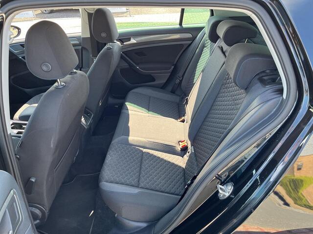 Volkswagen GOLF 1.0 TSI Comfortline | 115Pk | ACC | Clima | A-Camera | Navi | APP Connect |