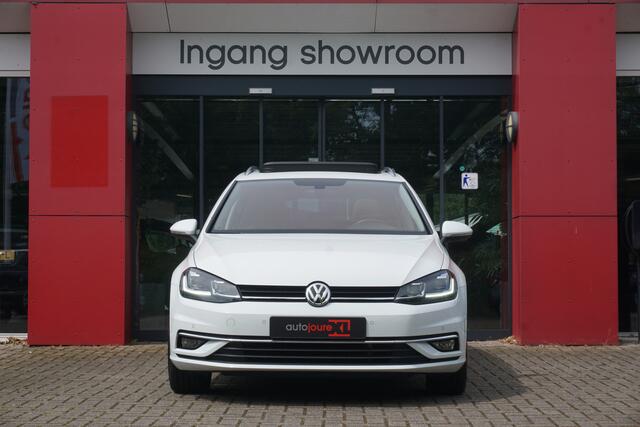Volkswagen GOLF Variant 1.5 TSI 150pk Highline | Panoramadak | ACC | Virtual Cockpit | Trekhaak | Origineel NL |