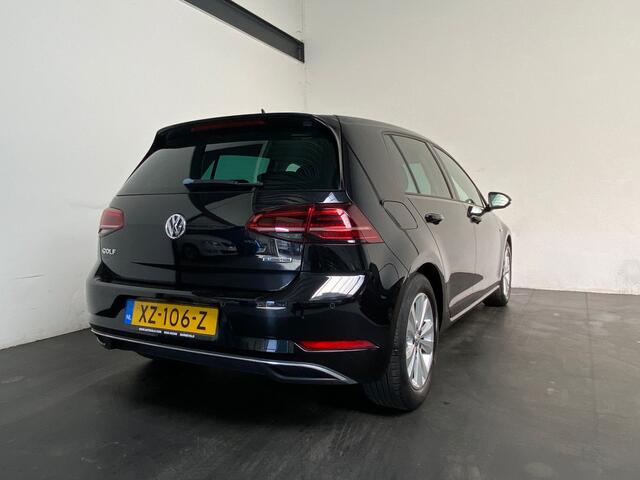 Volkswagen GOLF 1.5 TSI Comfortline Business