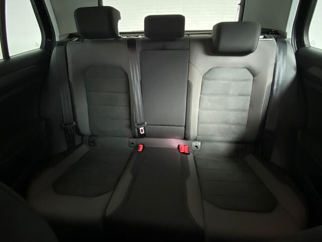 Volkswagen GOLF 1.5 TSI Comfortline Business