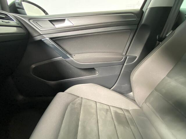 Volkswagen GOLF 1.5 TSI Comfortline Business
