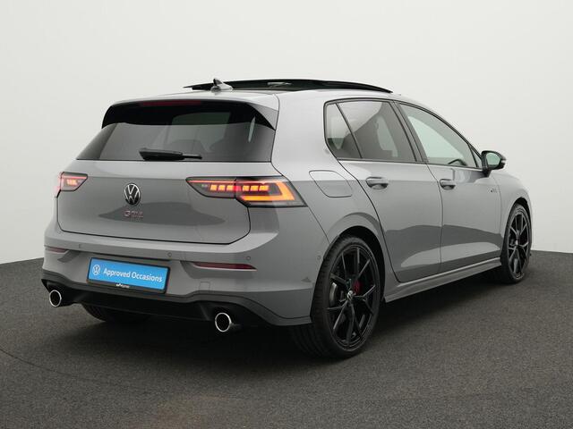 Volkswagen GOLF GTI 2.0 TSI 265 pk DSG | 8.5 GTI | Panoramadak | IQ Light | Rondomzicht camera | Head-up display | Stuur-/stoelverwarming | 19 inch