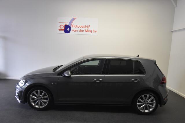 Volkswagen GOLF 1.0 TSI Comfortline Business R-Line , NAVI , CLIMATR , A UITRIJ CAM , V STOEL VERW , LMV17 , PDC V+A ,