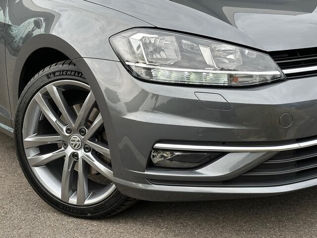 Volkswagen GOLF 1.5 TSI 150pk DSG Highline | Camera | Virtual cockpit | Trekhaak | Adapt. Cruise | Rijklaar incl. 1 jaar Bovag garantie
