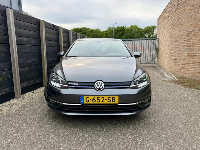 Volkswagen GOLF 1.5 TSI Comfortline dealer onderhouden