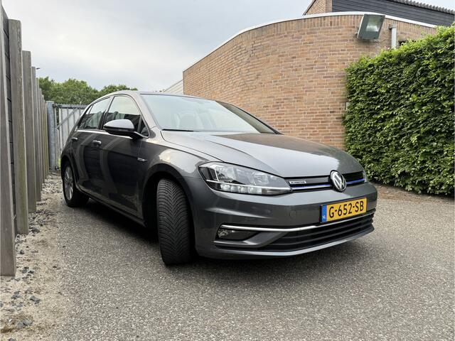 Volkswagen GOLF 1.5 TSI Comfortline dealer onderhouden