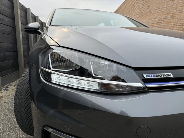 Volkswagen GOLF 1.5 TSI Comfortline dealer onderhouden