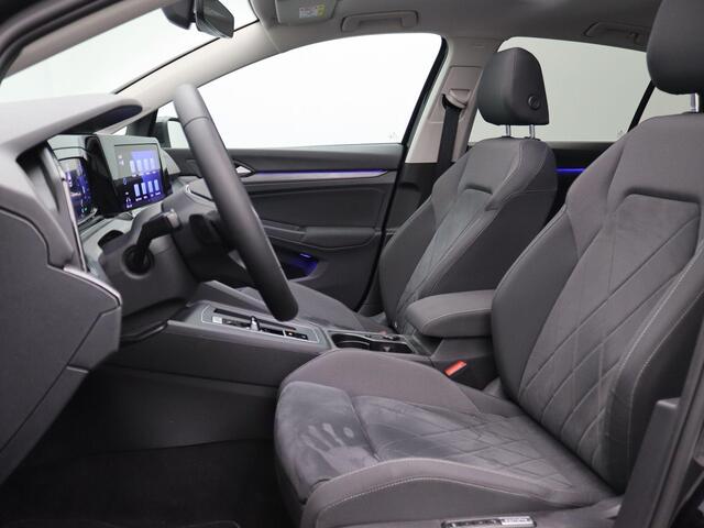 Volkswagen GOLF 1.4 eHybrid Style 204 PK DSG Matrix LED, Panoramadak, Achteruitrijcamera, Side Assist, Stoelverwarming, 18" LM Velgen Bergamo