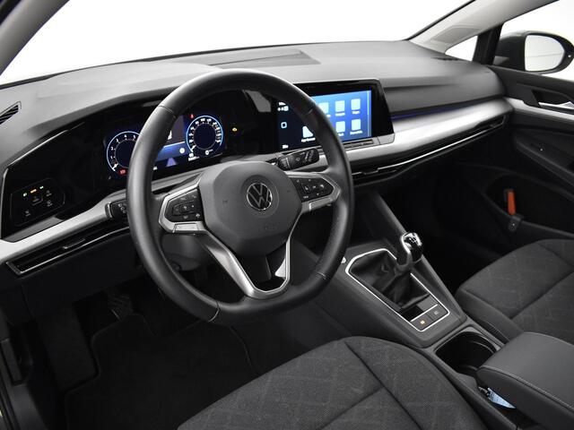 Volkswagen GOLF Variant 1.0 Tsi 110pk Life · Camera · Apple/Android Car Play · Navi · P-Sensoren · 16'' Inch · Garantie t/m 20-01-2027 of 100.000km