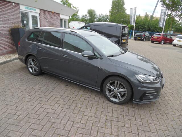 Volkswagen GOLF Variant 1.5 TSI Highline Business R