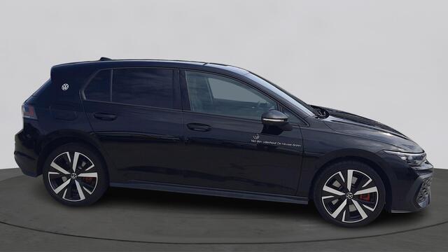 Volkswagen GOLF GTE 1.5 eHybrid 272pk DSG Black Style| Matrix | Head Up | 18"