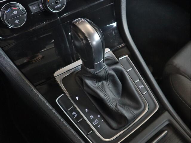 Volkswagen GOLF 1.5 TSI Highline Business R | Automaat | Stoelverwarming/Massage | Navigatie | Cruise Control |