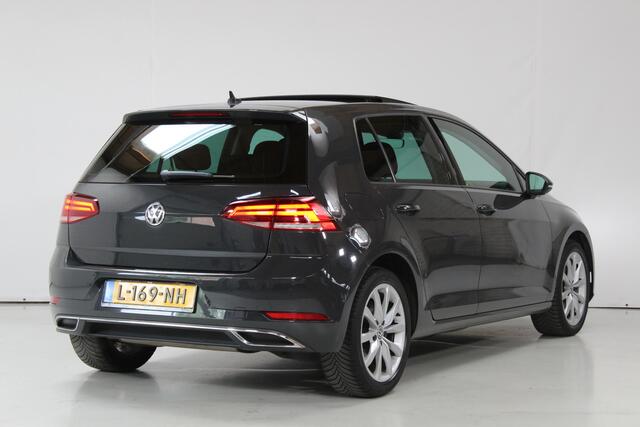 Volkswagen GOLF 1.5 TSI Highline | Pano | Vitrual | Keyless | Stoelverwarming